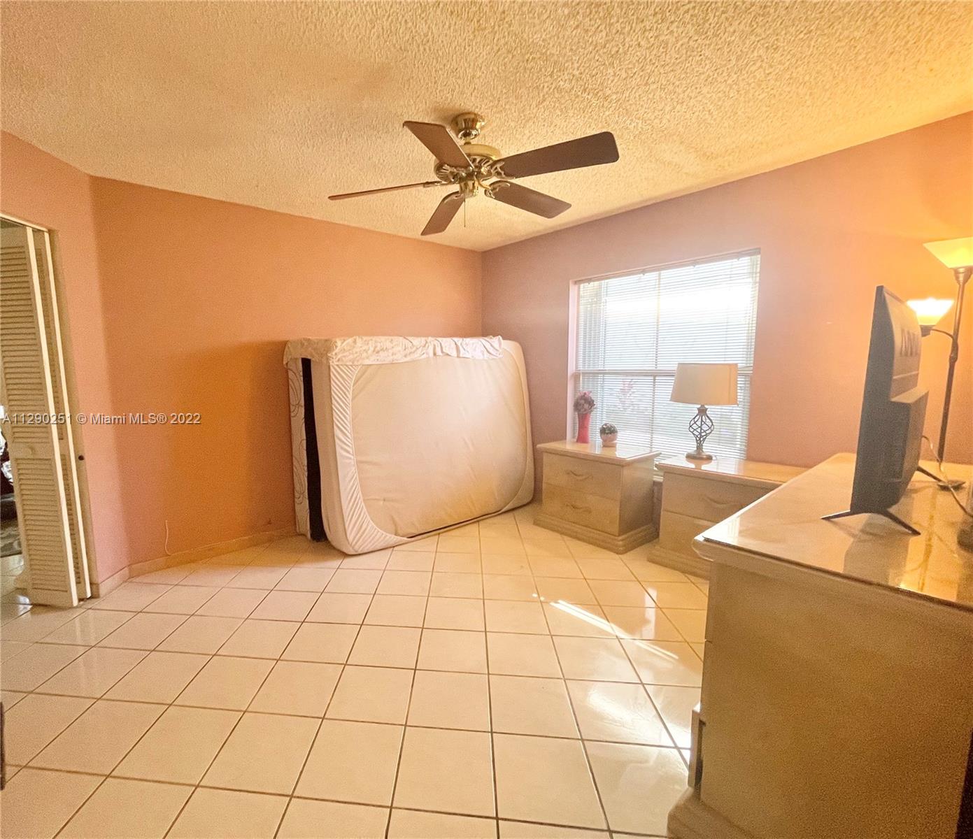5250 NW 53rd Ave