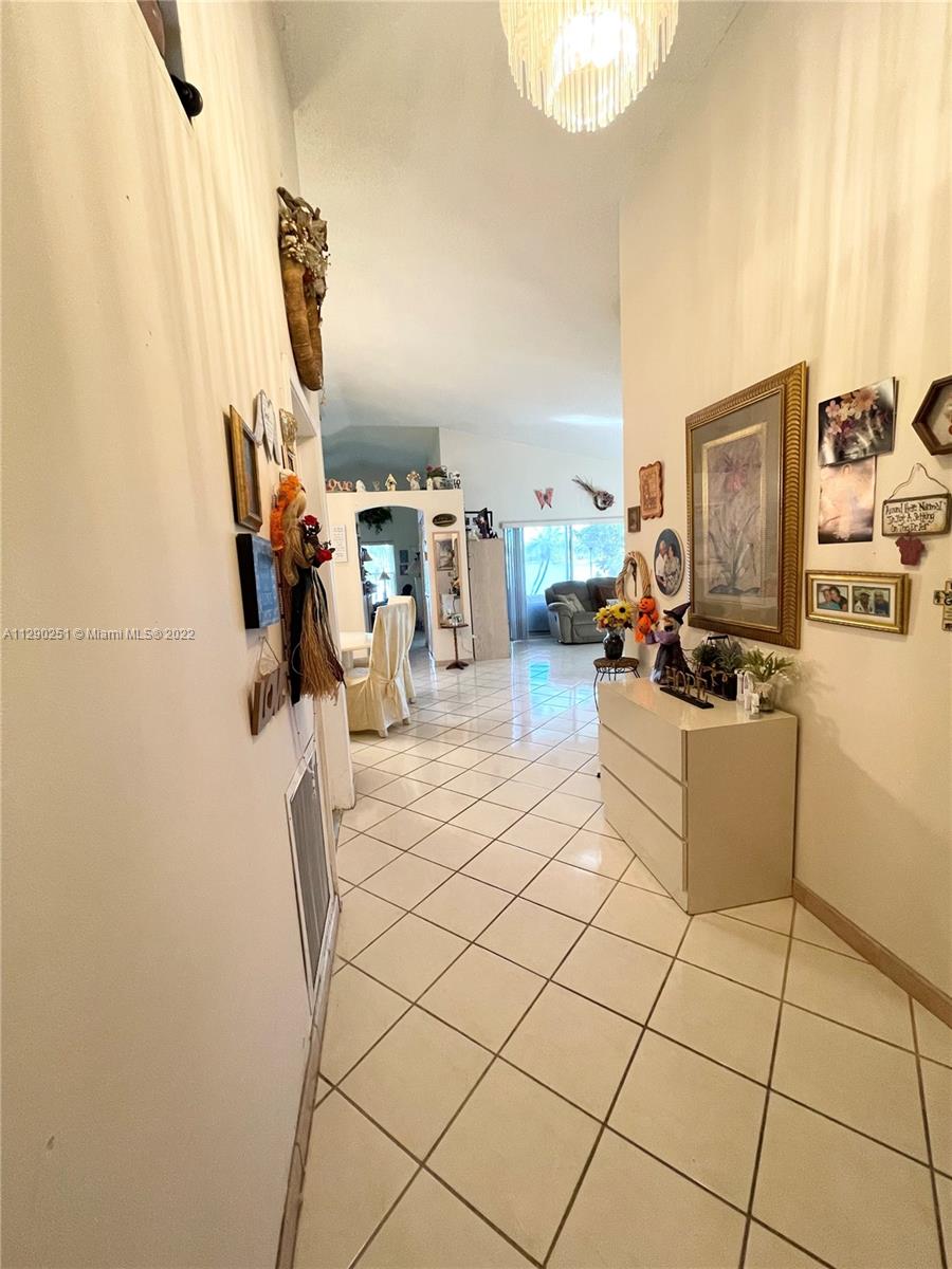 5250 NW 53rd Ave