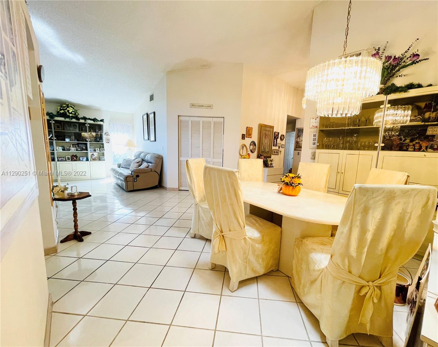 5250 NW 53rd Ave