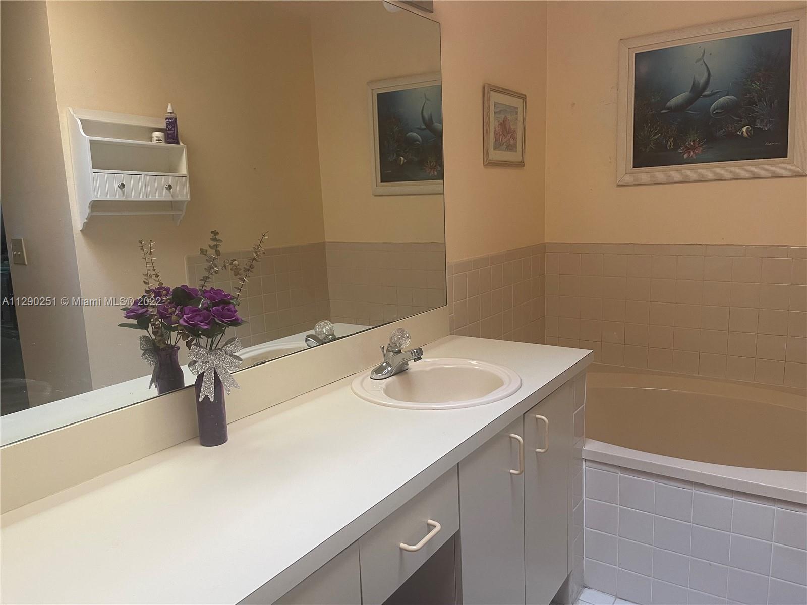 5250 NW 53rd Ave