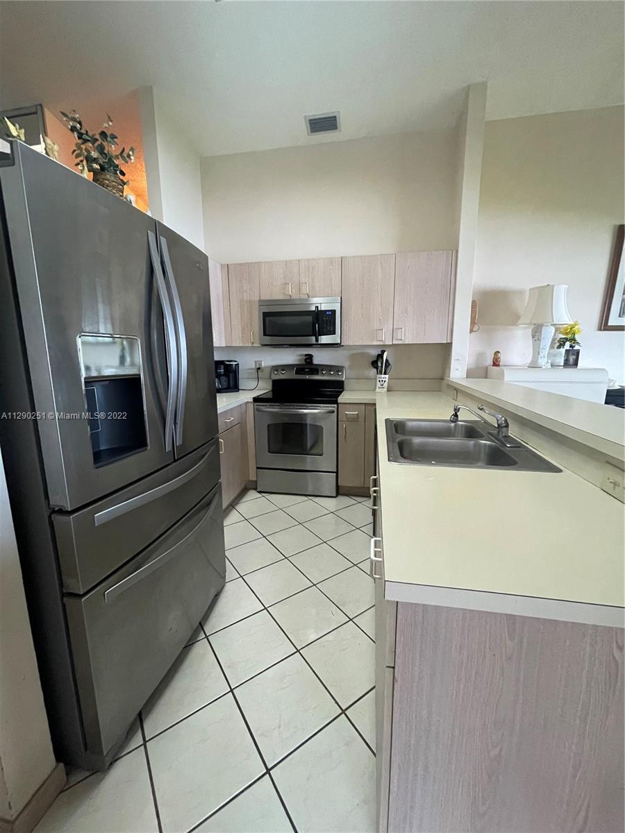 5250 NW 53rd Ave