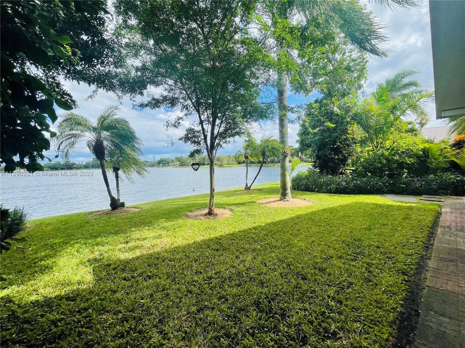 5250 NW 53rd Ave