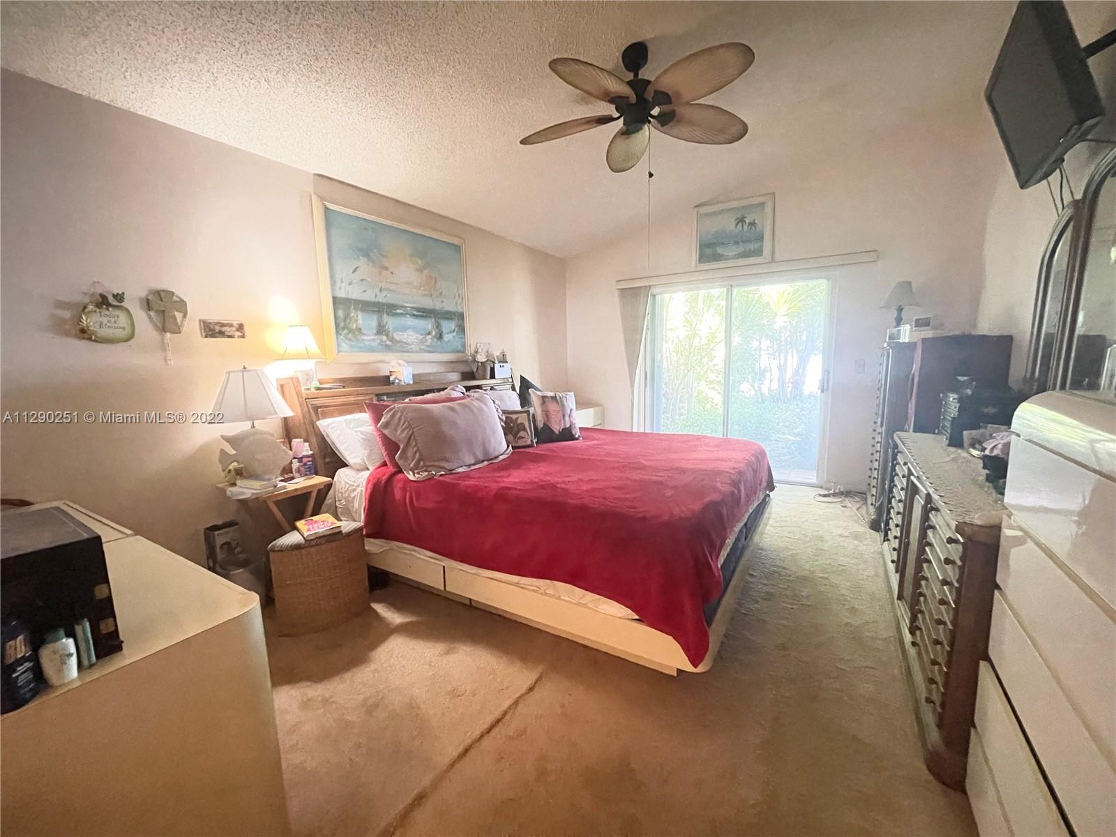 5250 NW 53rd Ave