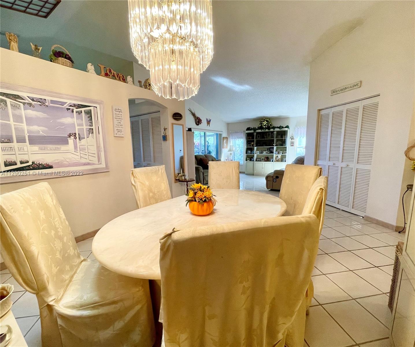 5250 NW 53rd Ave