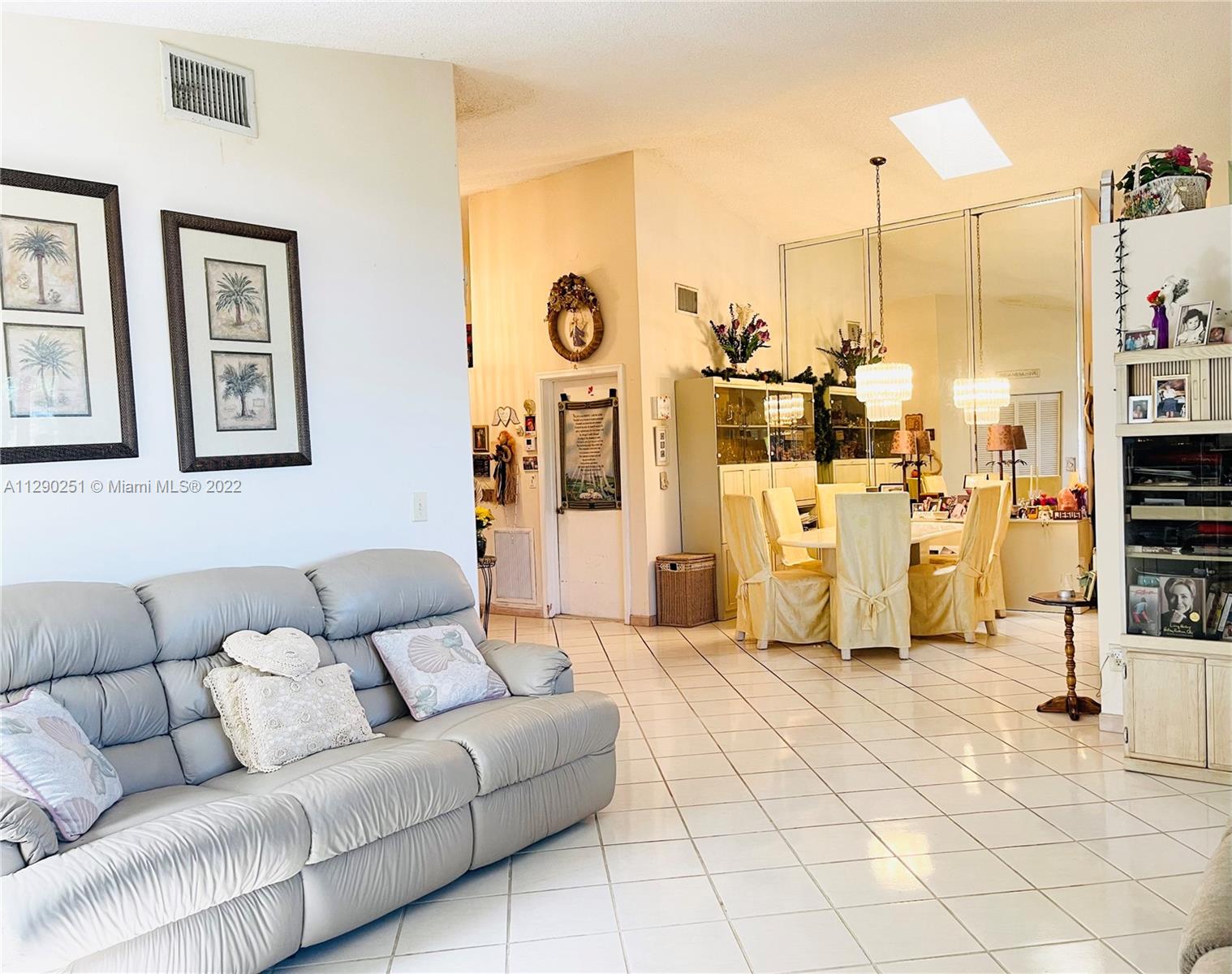 5250 NW 53rd Ave