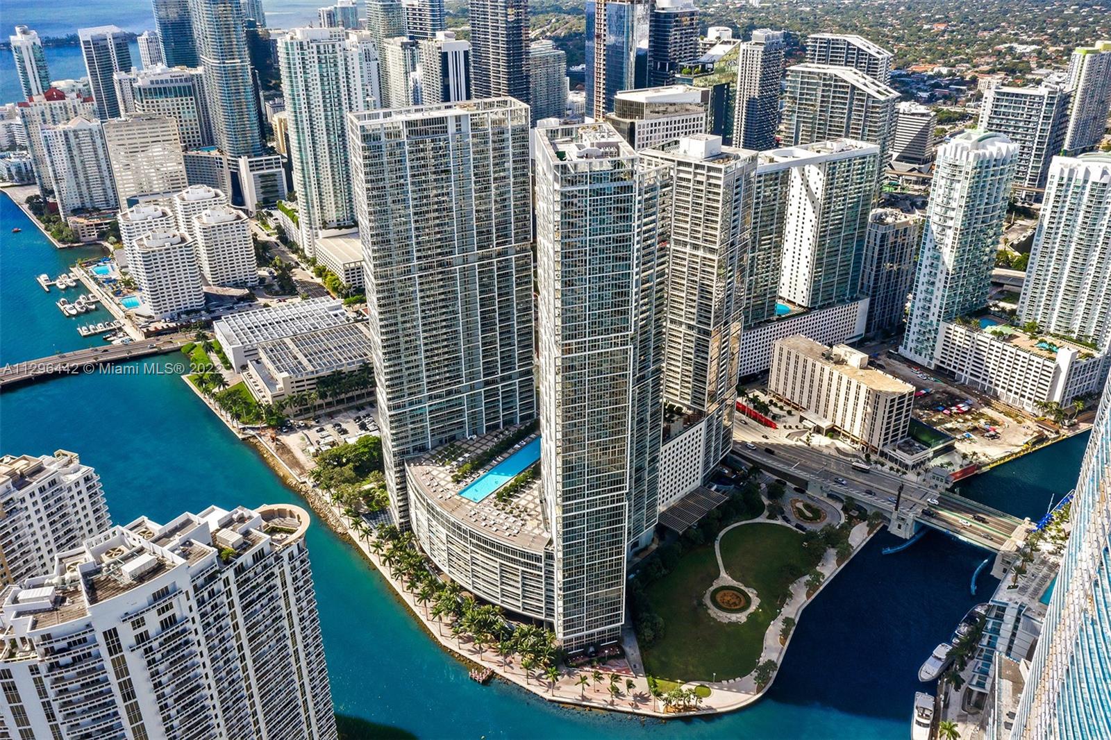 495 Brickell Ave Unit: BAY405