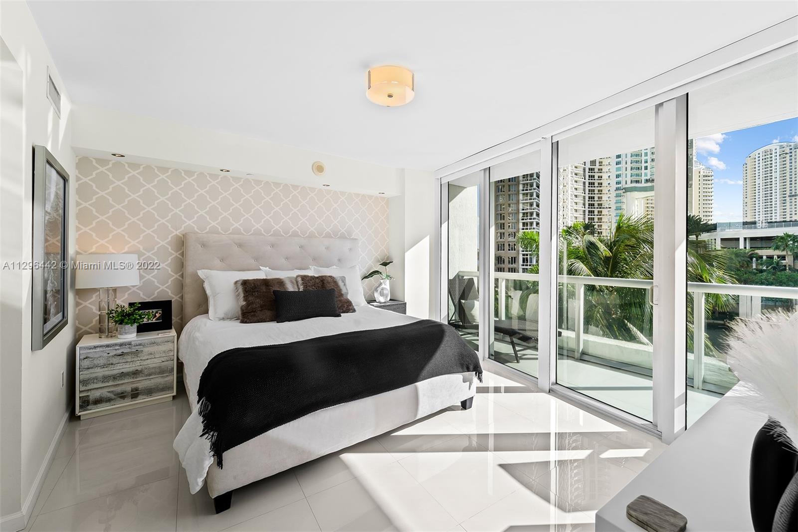 495 Brickell Ave Unit: BAY405