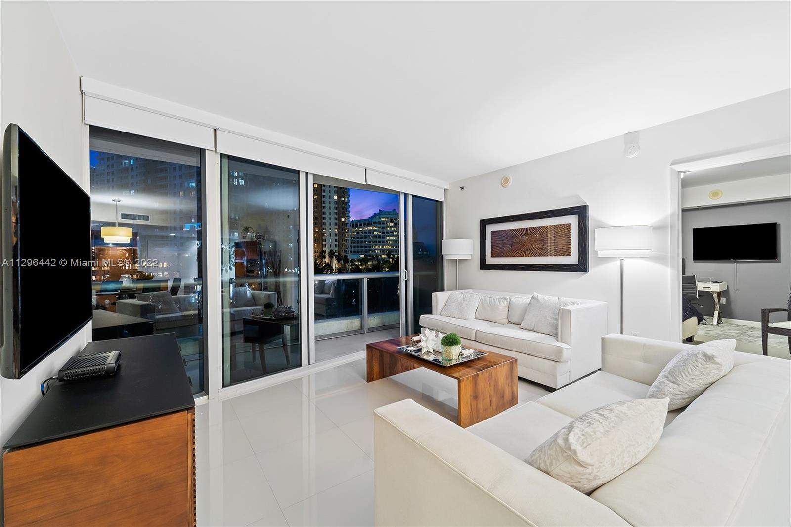 495 Brickell Ave Unit: BAY405