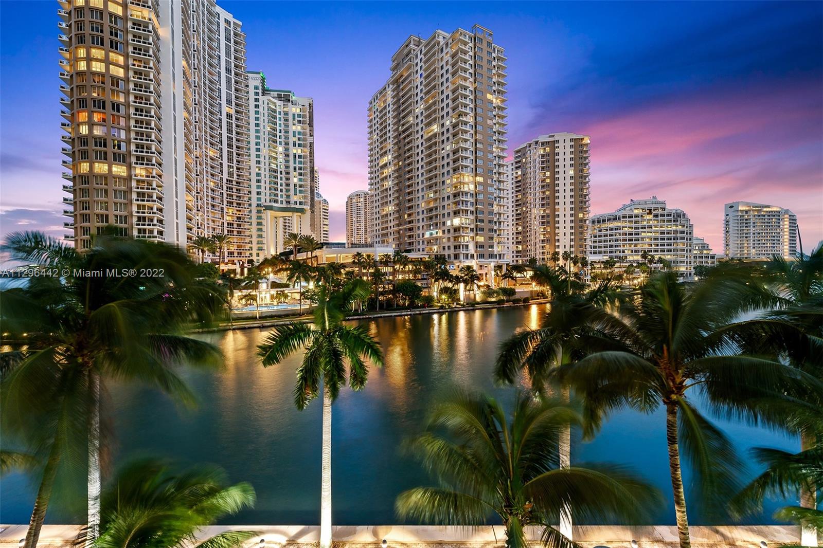 495 Brickell Ave Unit: BAY405