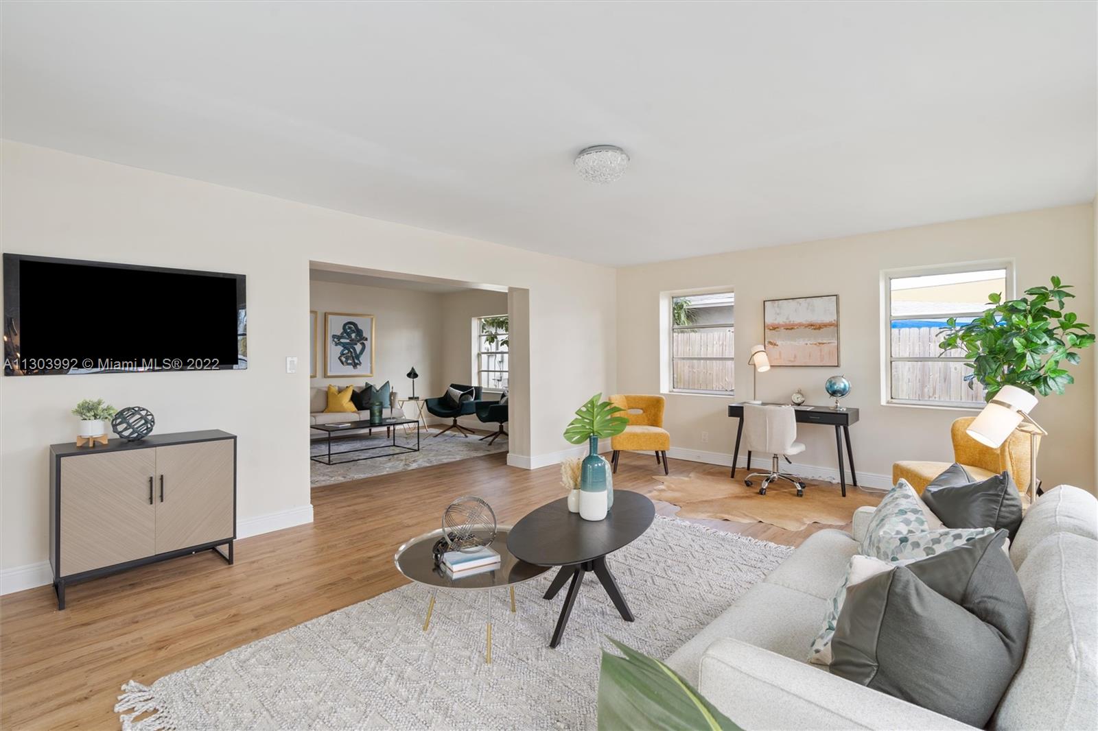 860 SW 81st Ter