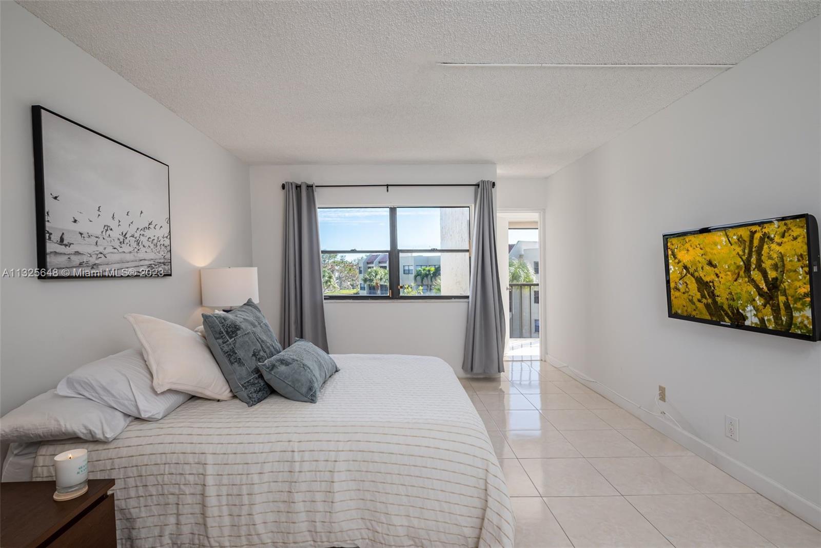 210 Lakeview Dr Unit: 311