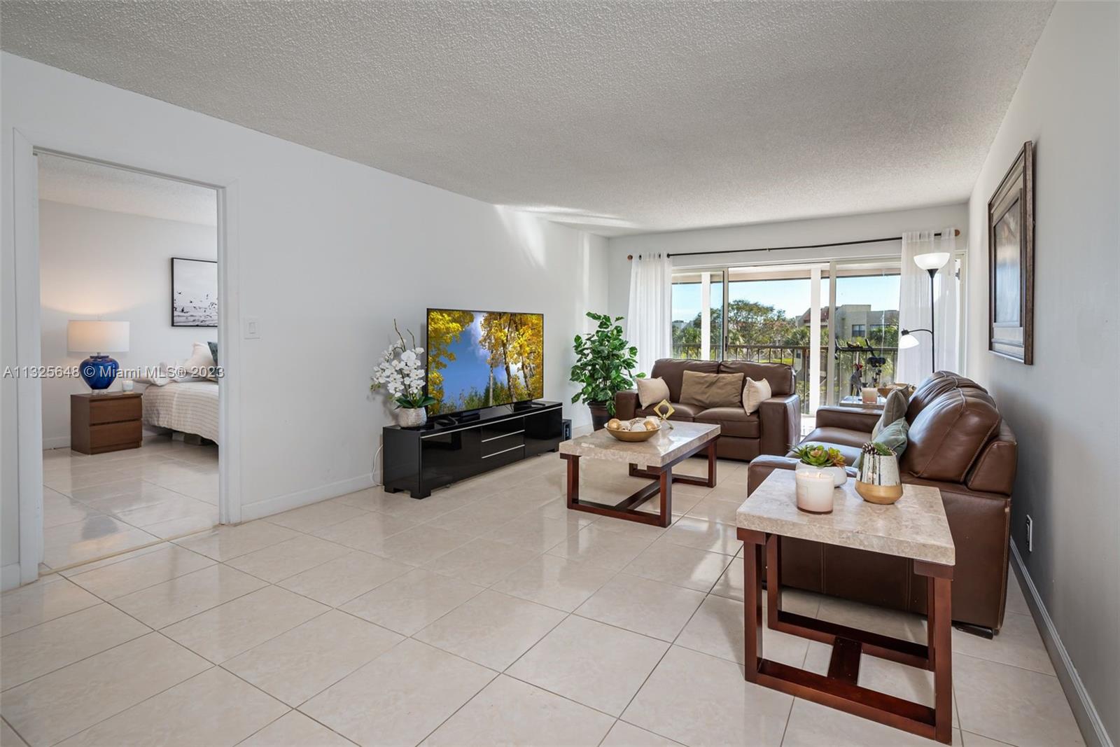 210 Lakeview Dr Unit: 311