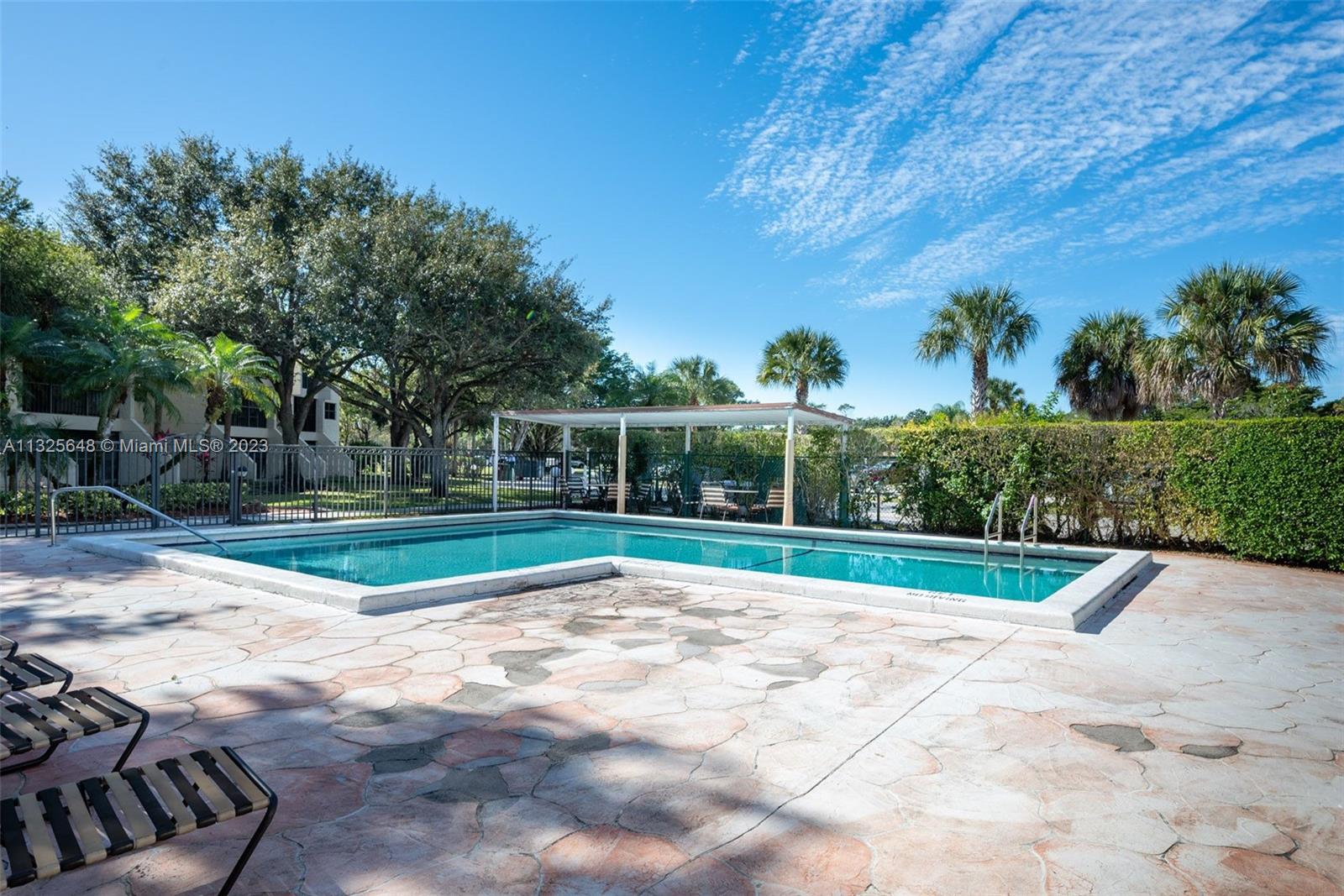 210 Lakeview Dr Unit: 311
