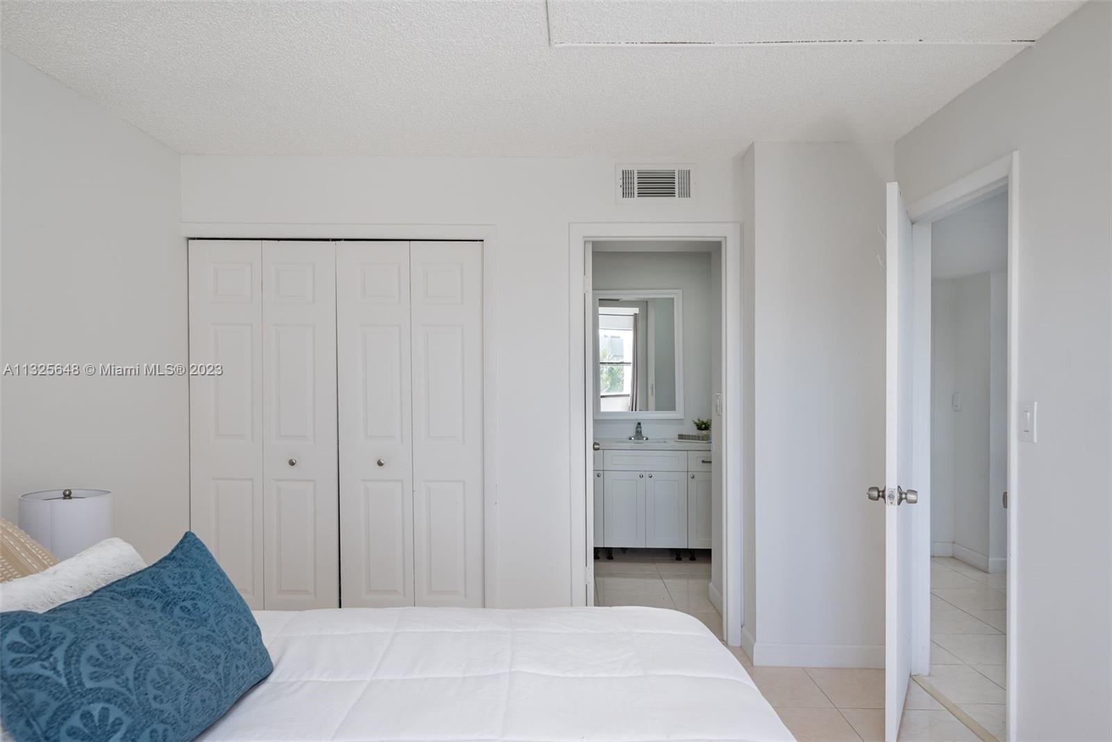 210 Lakeview Dr Unit: 311