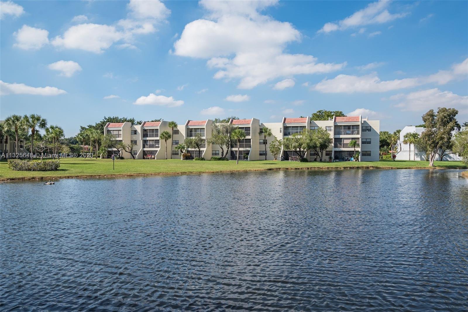 210 Lakeview Dr Unit: 311