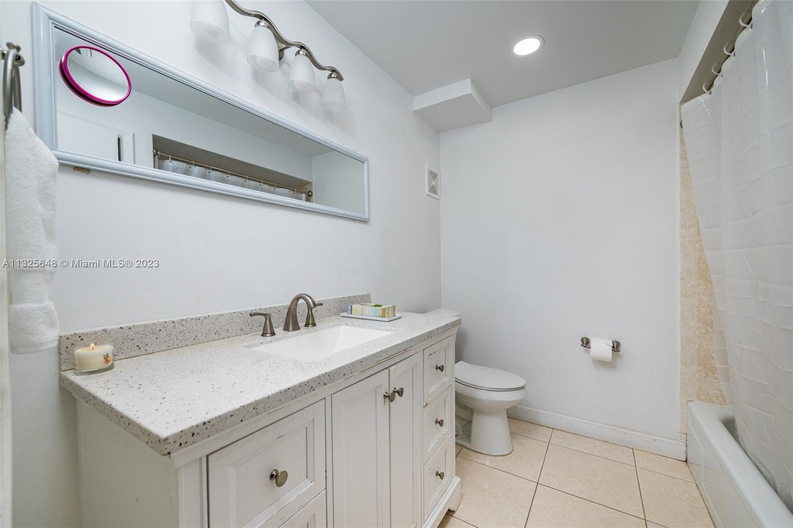 210 Lakeview Dr Unit: 311