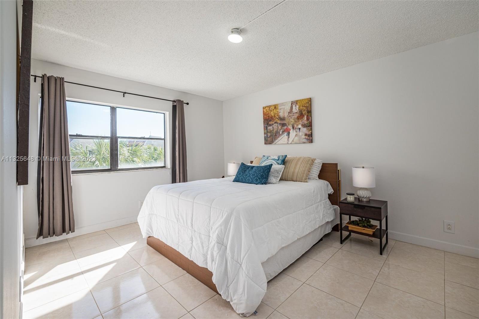 210 Lakeview Dr Unit: 311