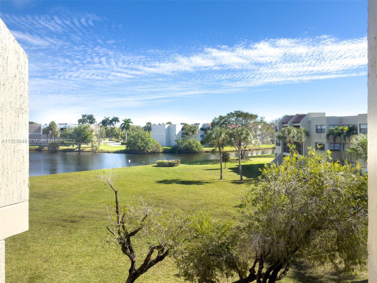 210 Lakeview Dr Unit: 311