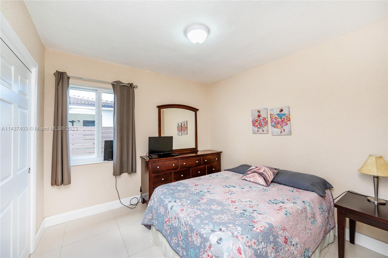 1020 SW 73rd Pl Unit: 1020
