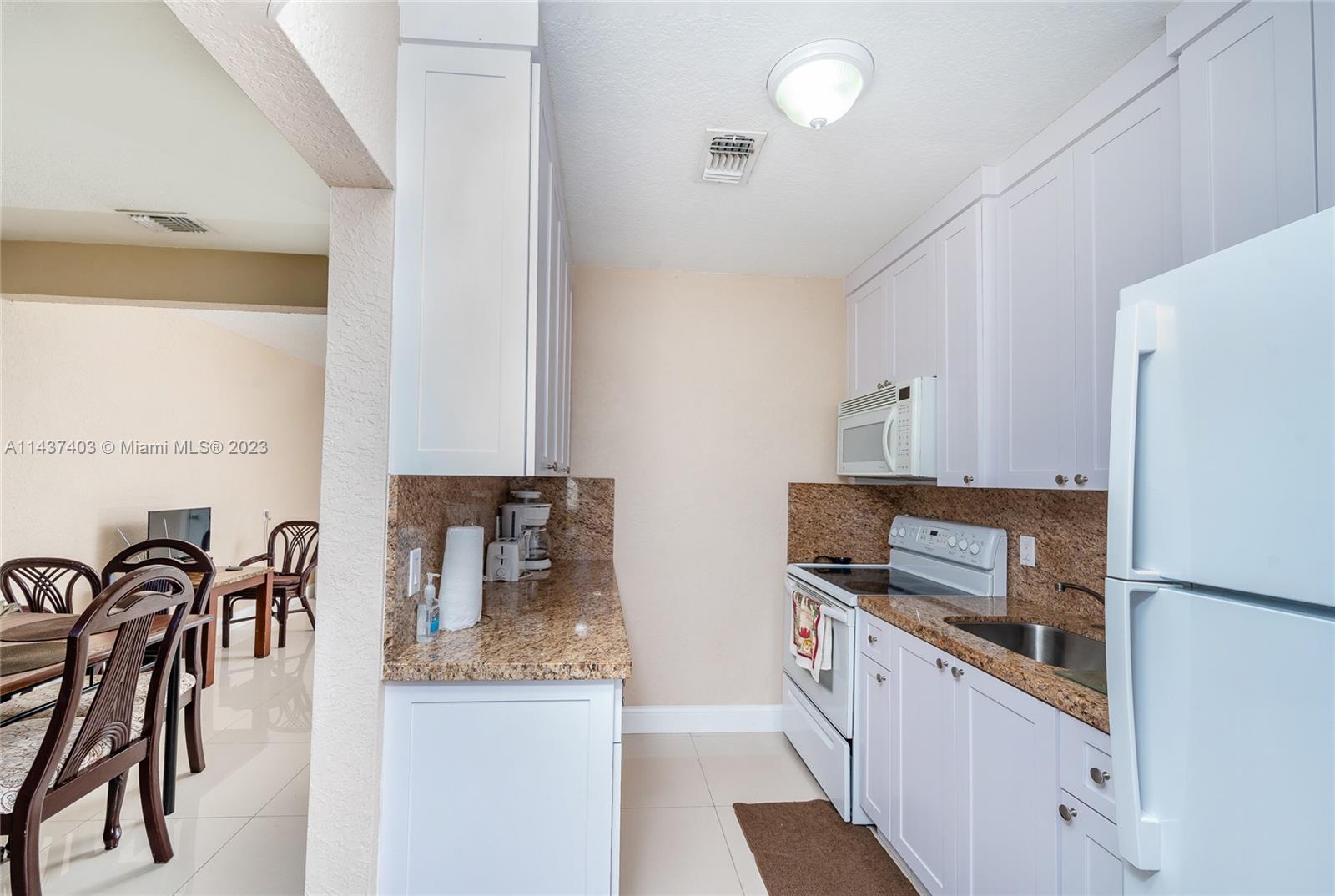 1020 SW 73rd Pl Unit: 1020