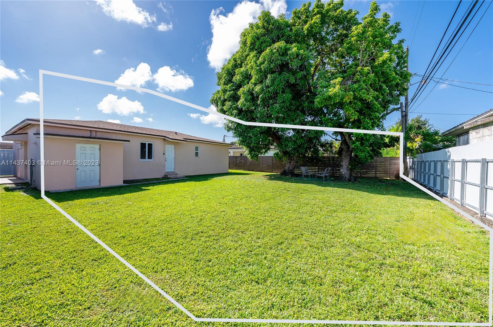1020 SW 73rd Pl Unit: 1020