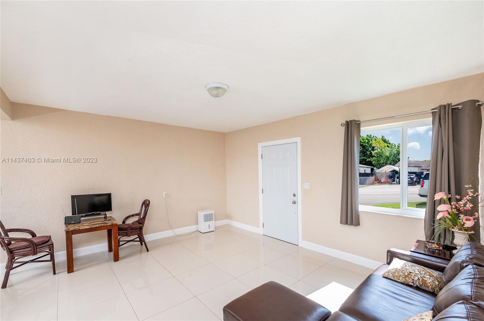 1020 SW 73rd Pl Unit: 1020