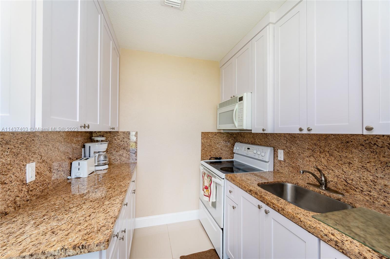 1020 SW 73rd Pl Unit: 1020