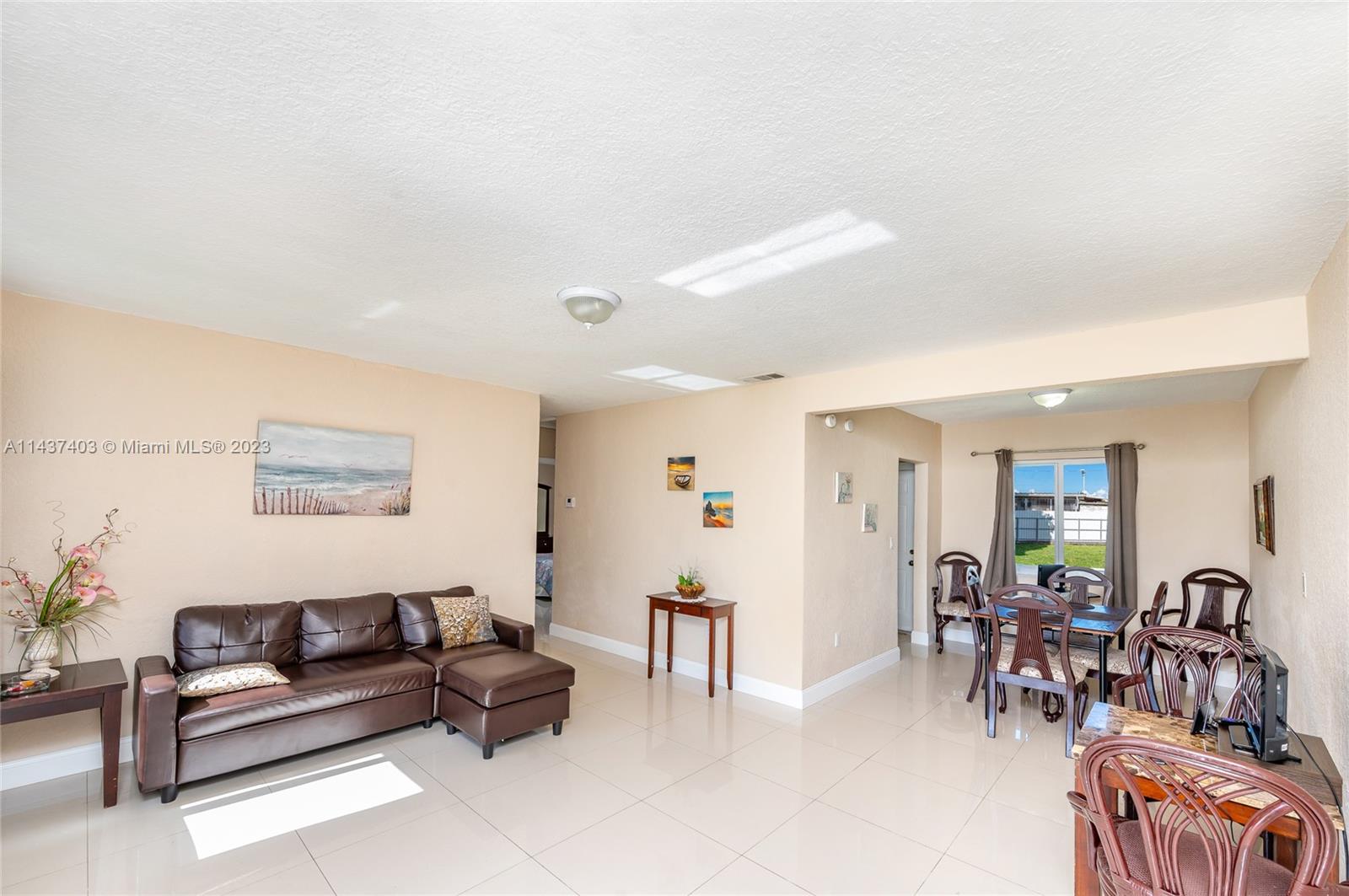 1020 SW 73rd Pl Unit: 1020