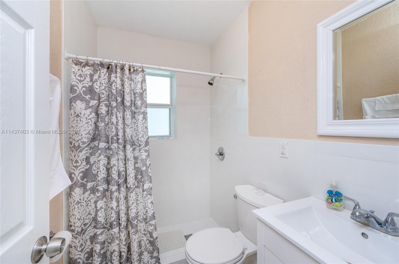1020 SW 73rd Pl Unit: 1020
