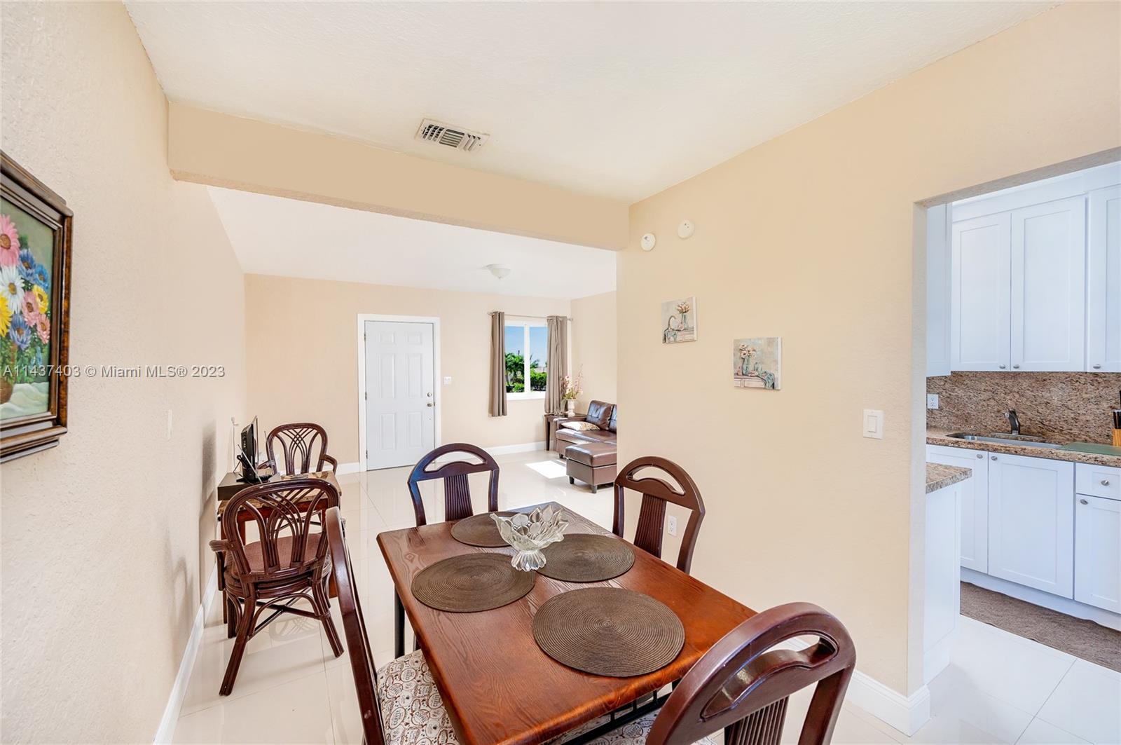 1020 SW 73rd Pl Unit: 1020