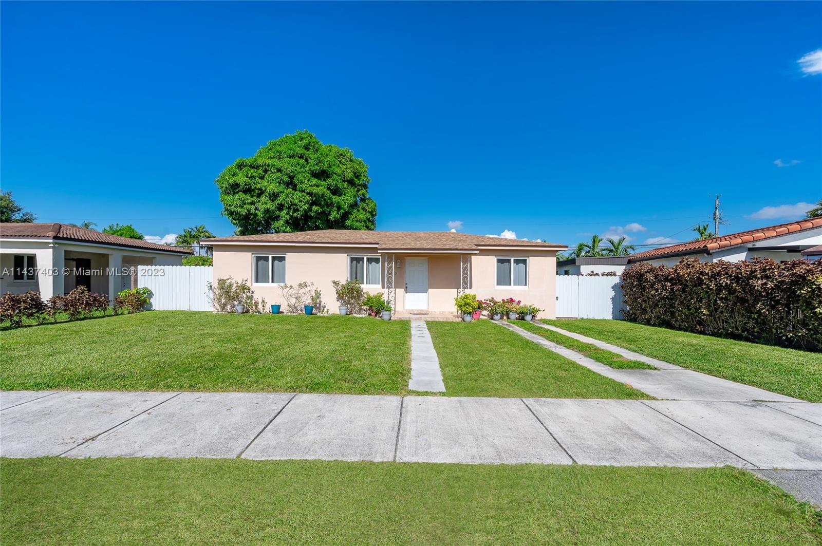 1020 SW 73rd Pl Unit: 1020