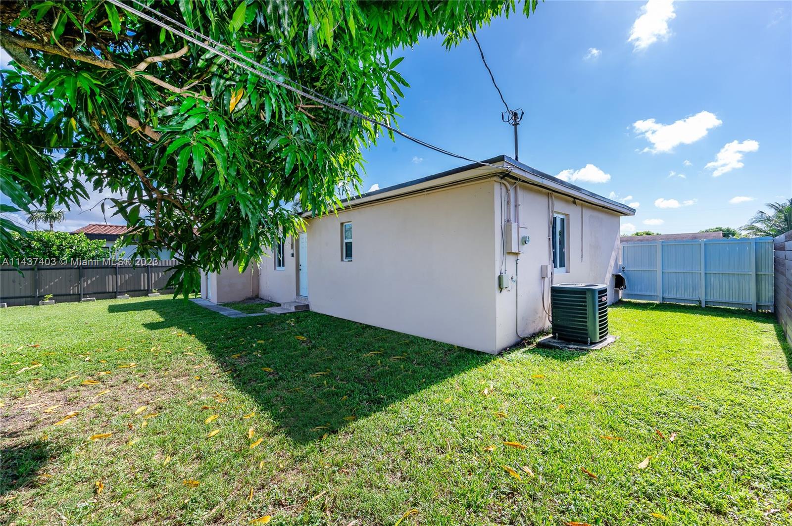 1020 SW 73rd Pl Unit: 1020
