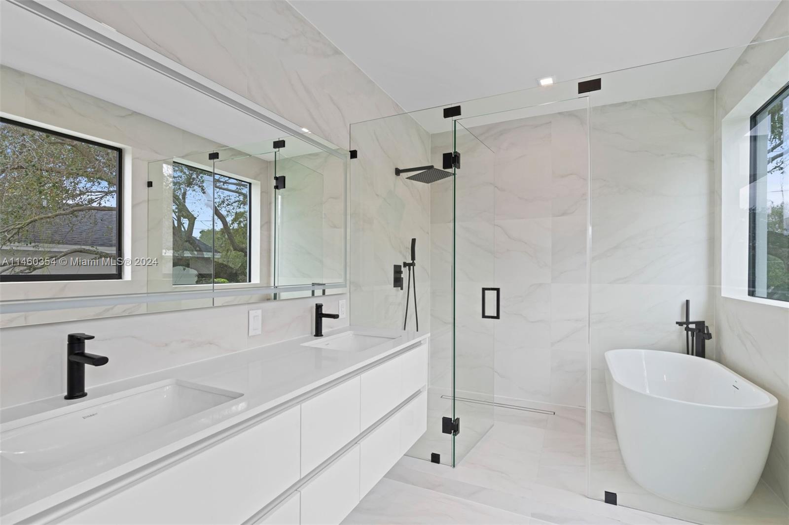 705 SW 8th Ter