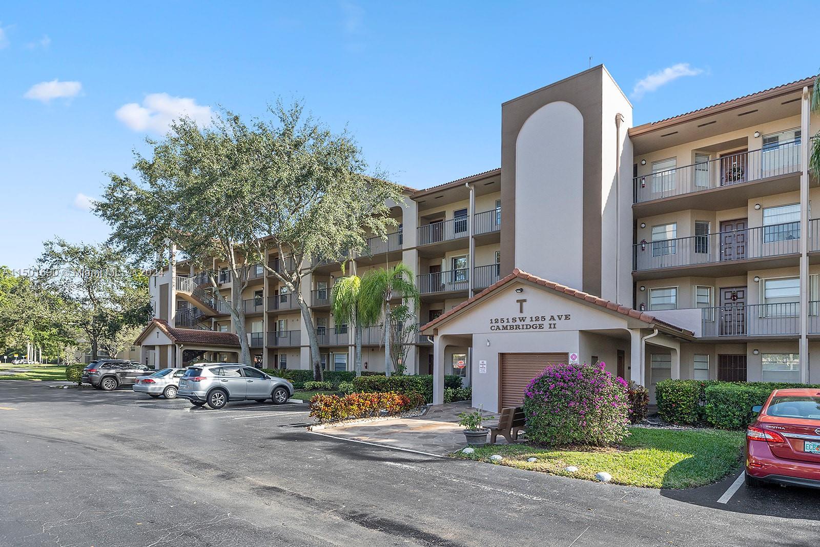 1251 SW 125th Ave # 202T