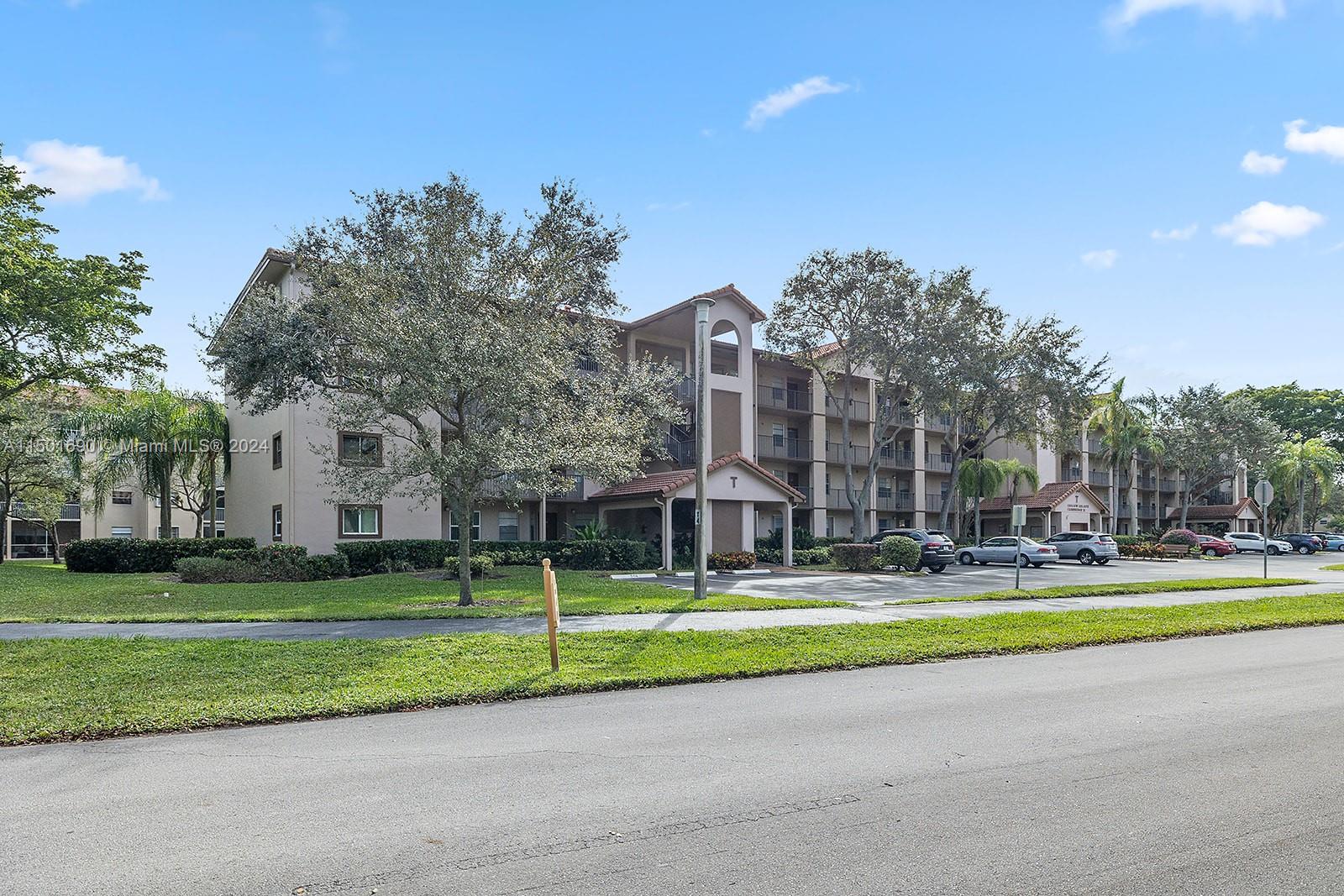 1251 SW 125th Ave # 202T