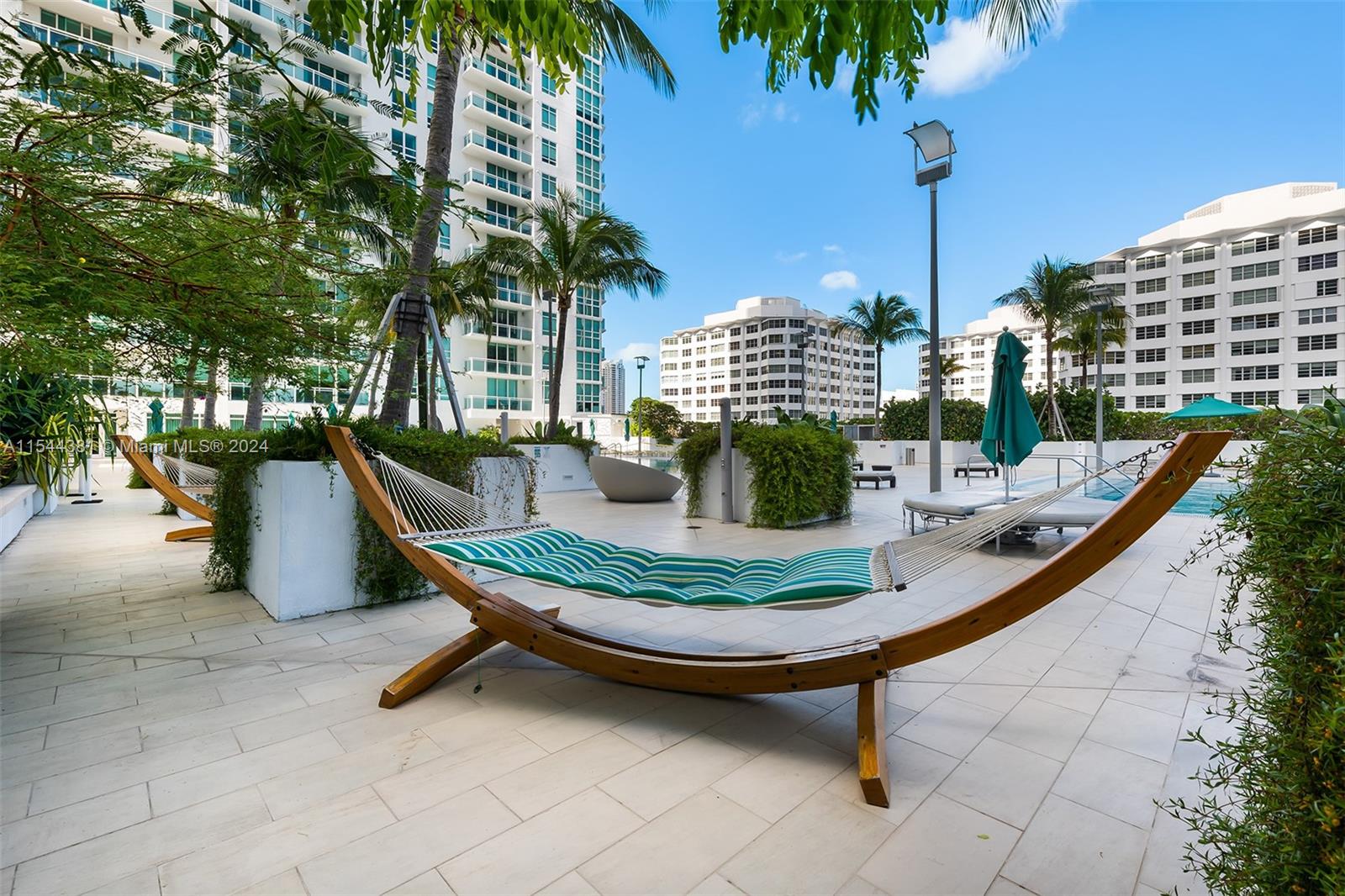 951 Brickell Ave # 1106