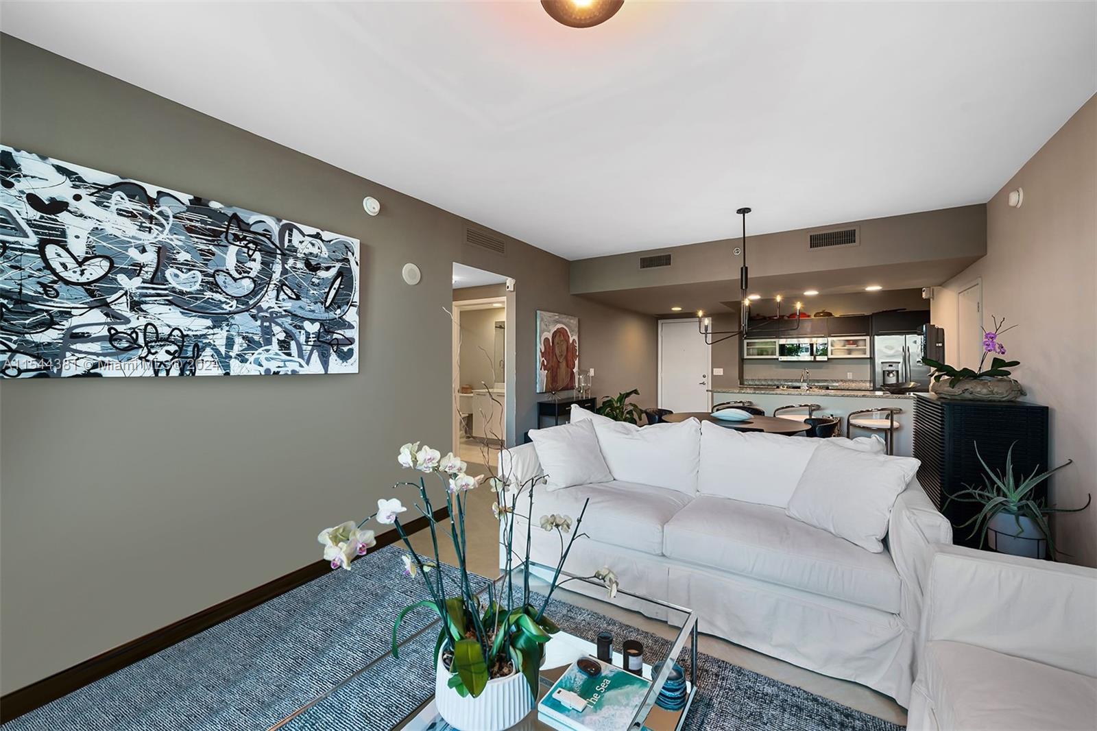 951 Brickell Ave # 1106