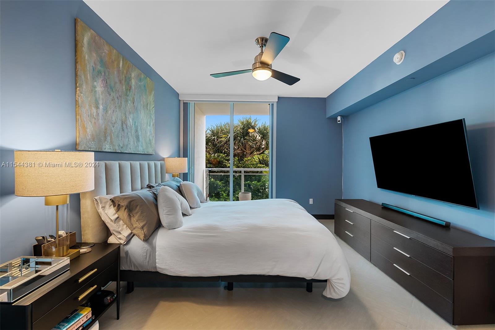 951 Brickell Ave # 1106