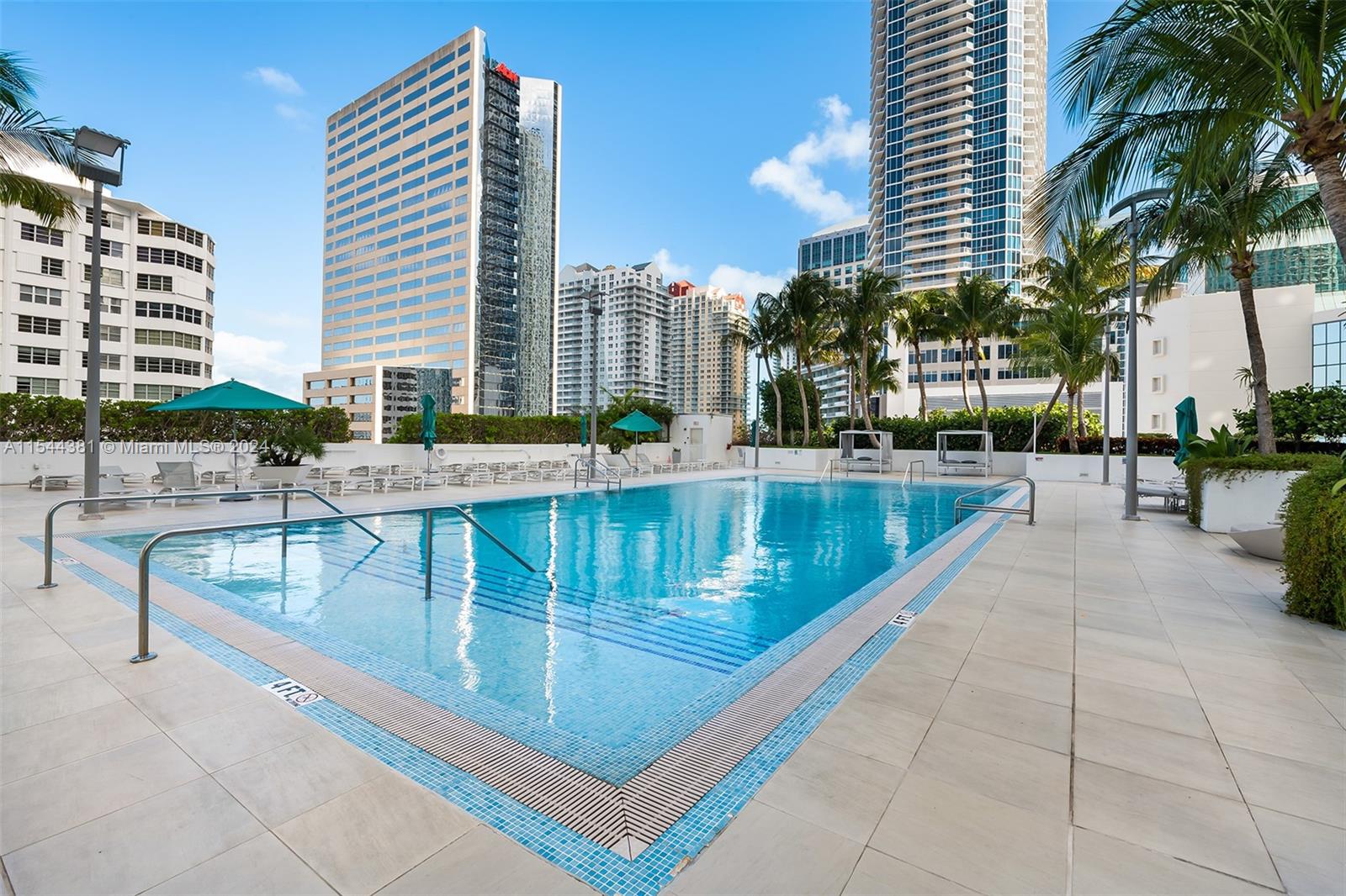951 Brickell Ave # 1106