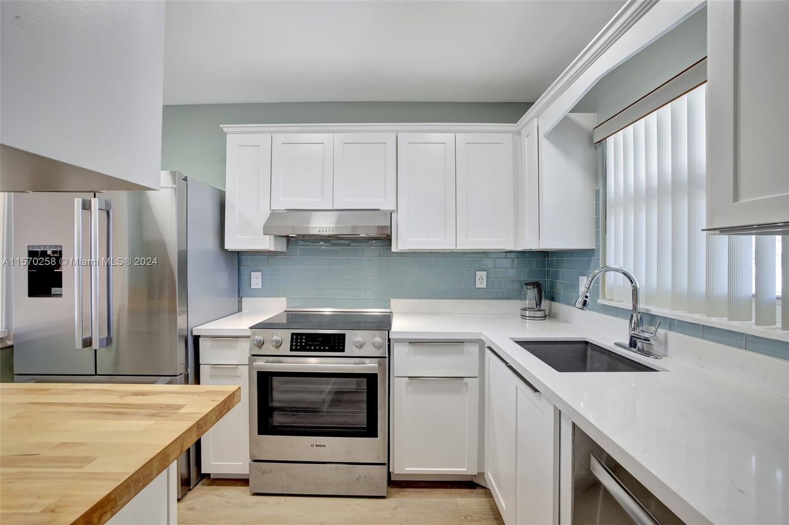 3605 NE 32nd Ave # 208A