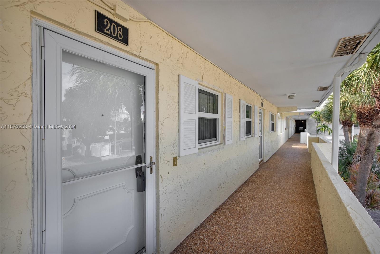 3605 NE 32nd Ave # 208A