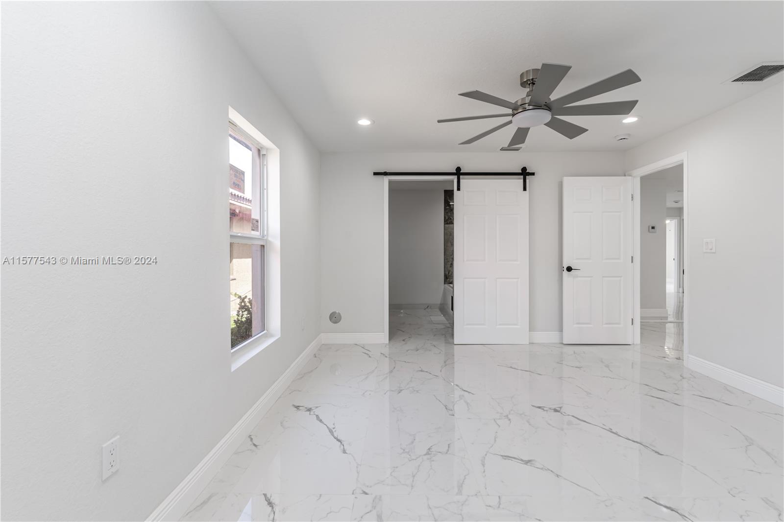 2800 NW 15th St