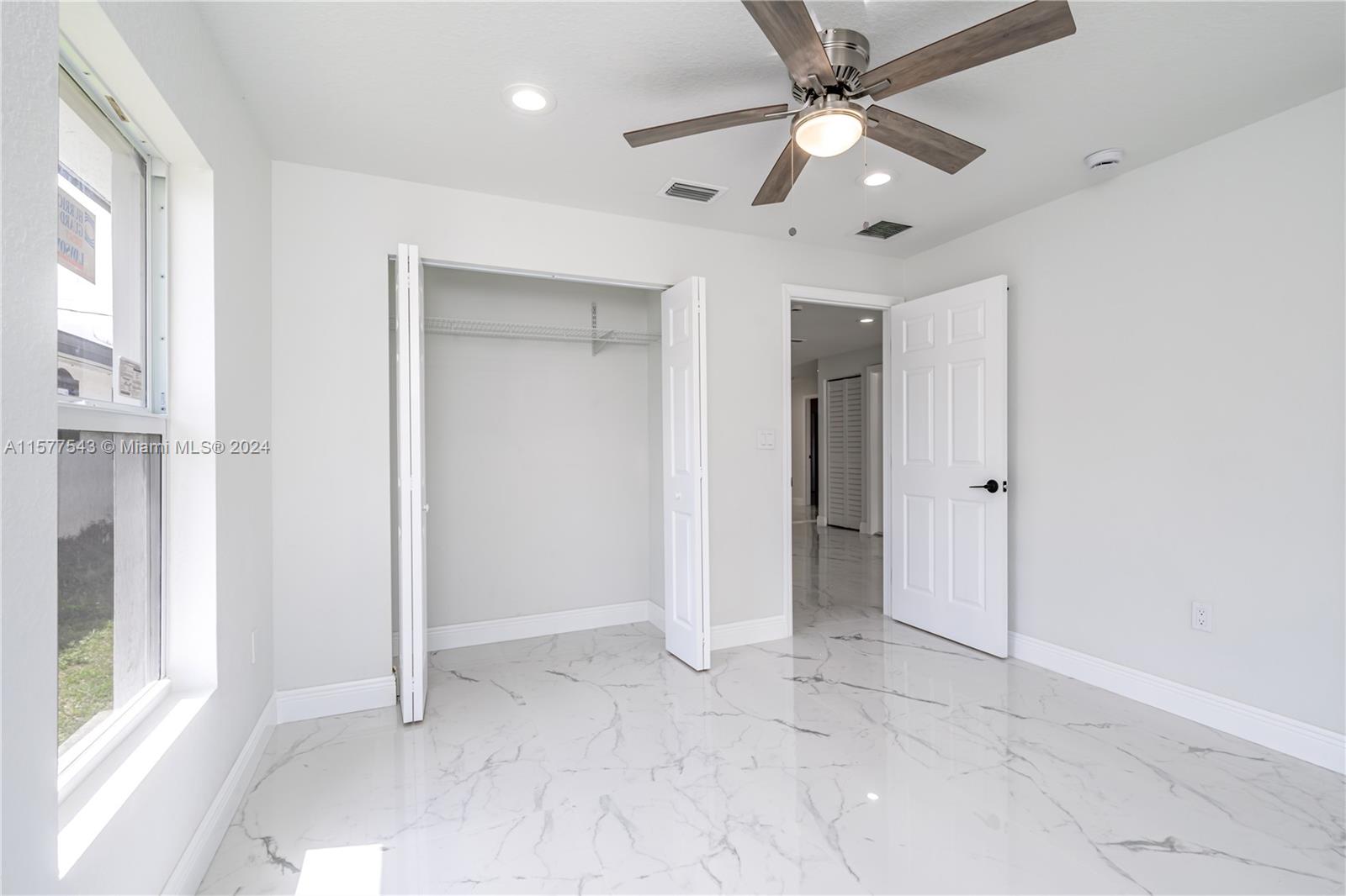2800 NW 15th St