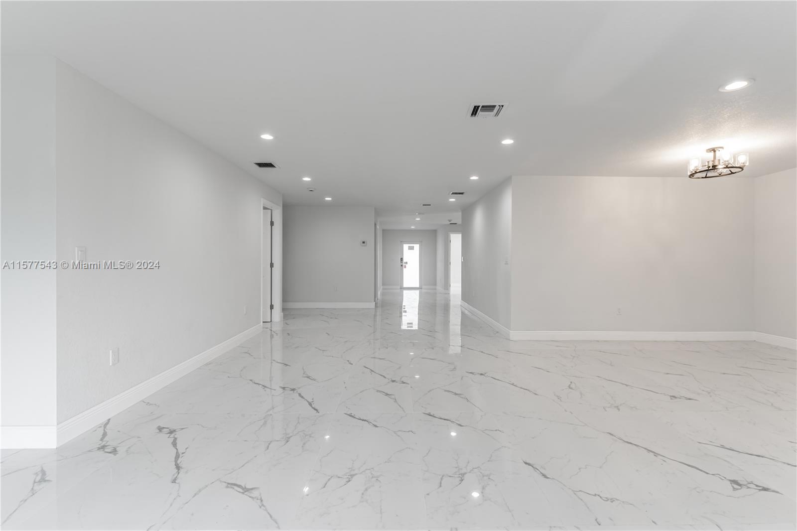 2800 NW 15th St