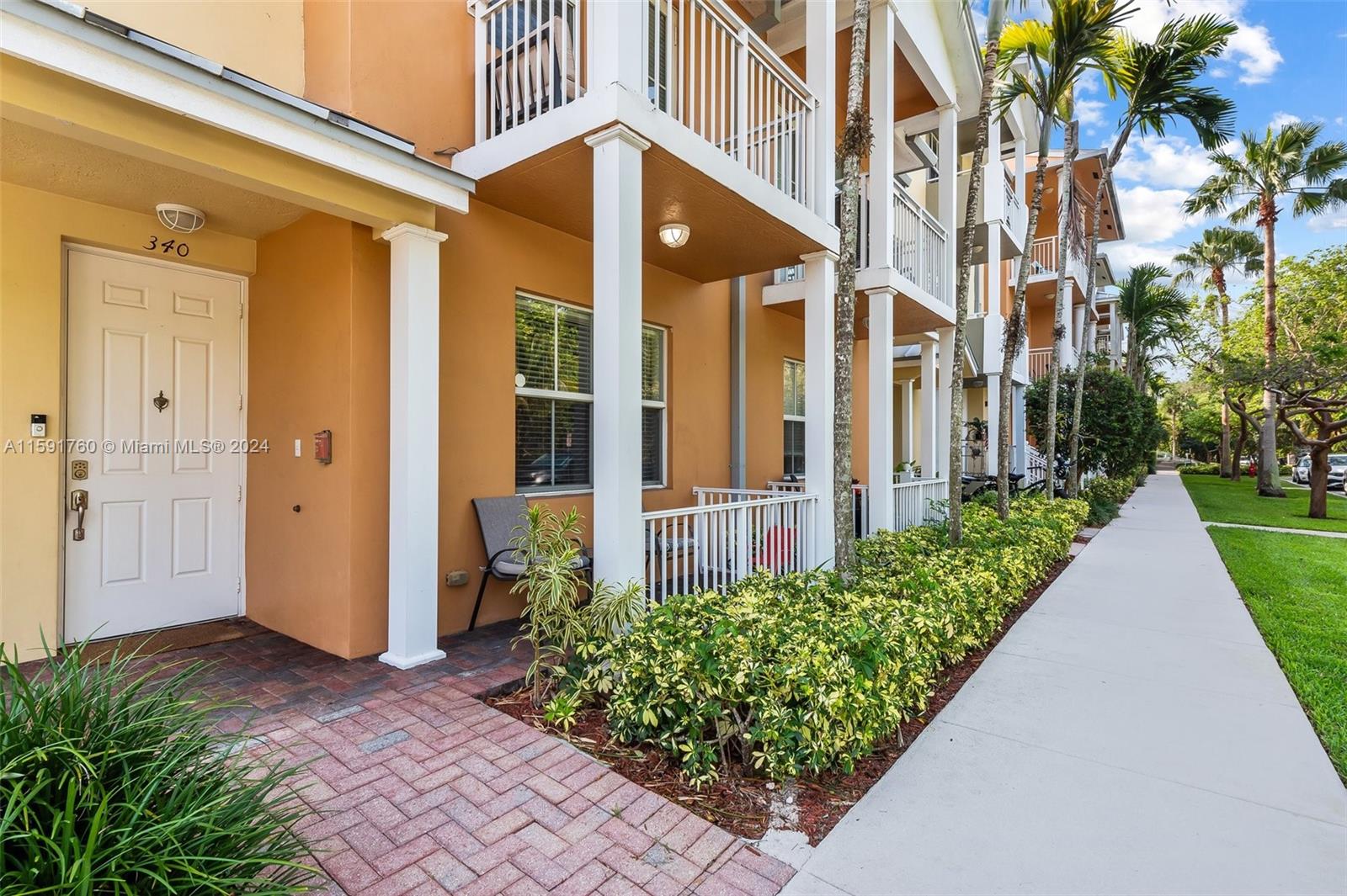340 SW 14th Ave # 340