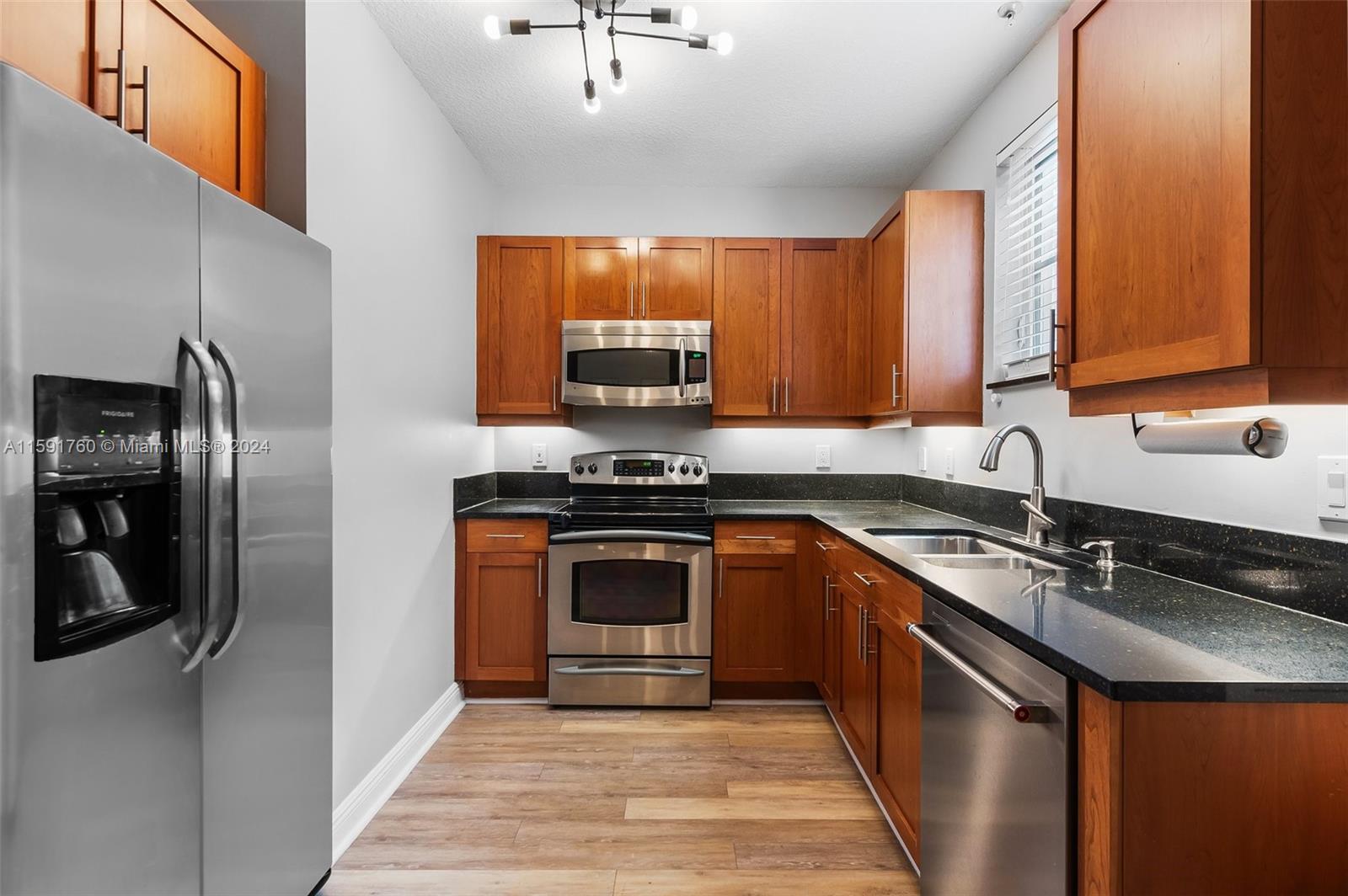 340 SW 14th Ave # 340
