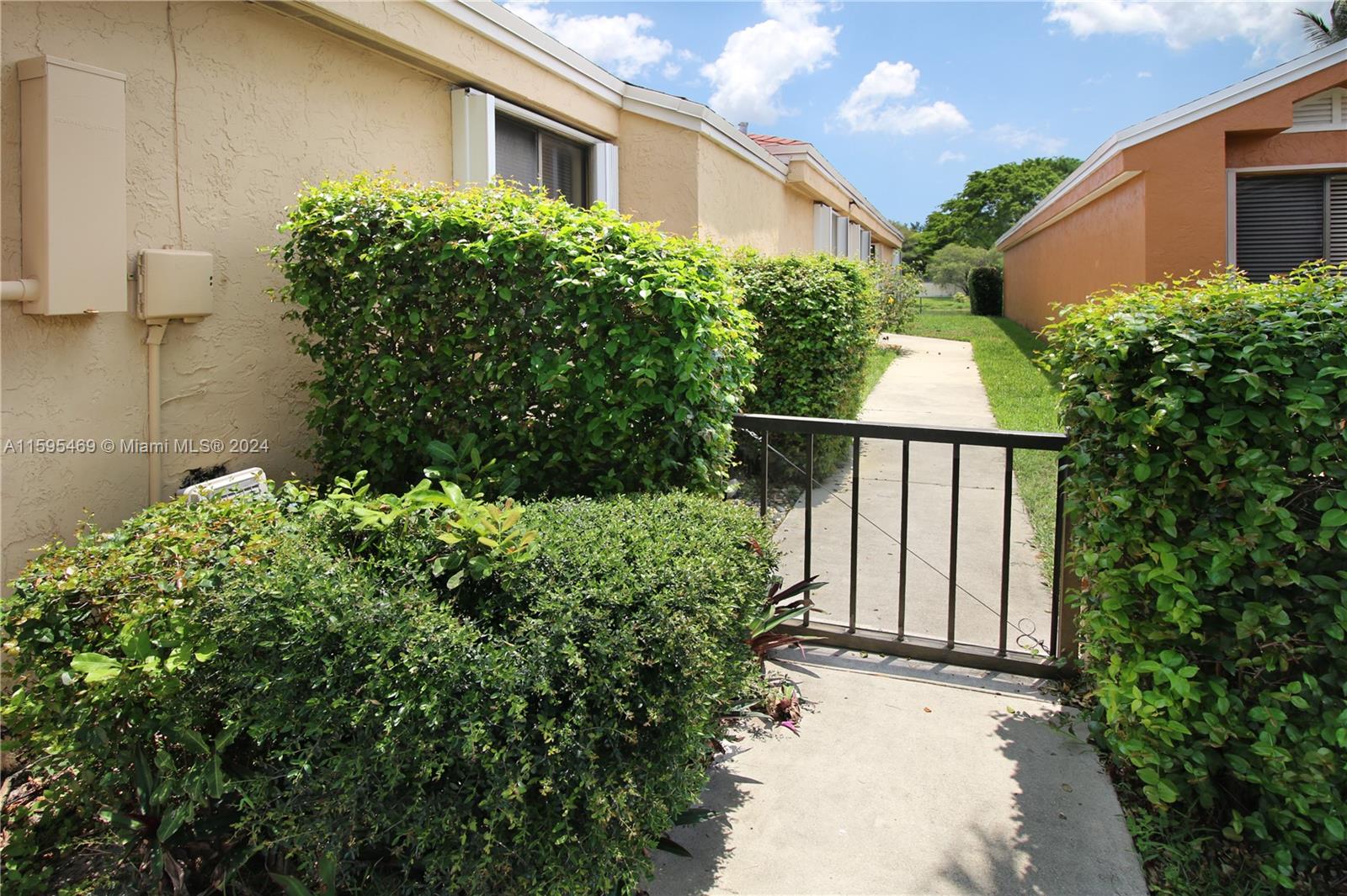 1970 NW 34th Ave