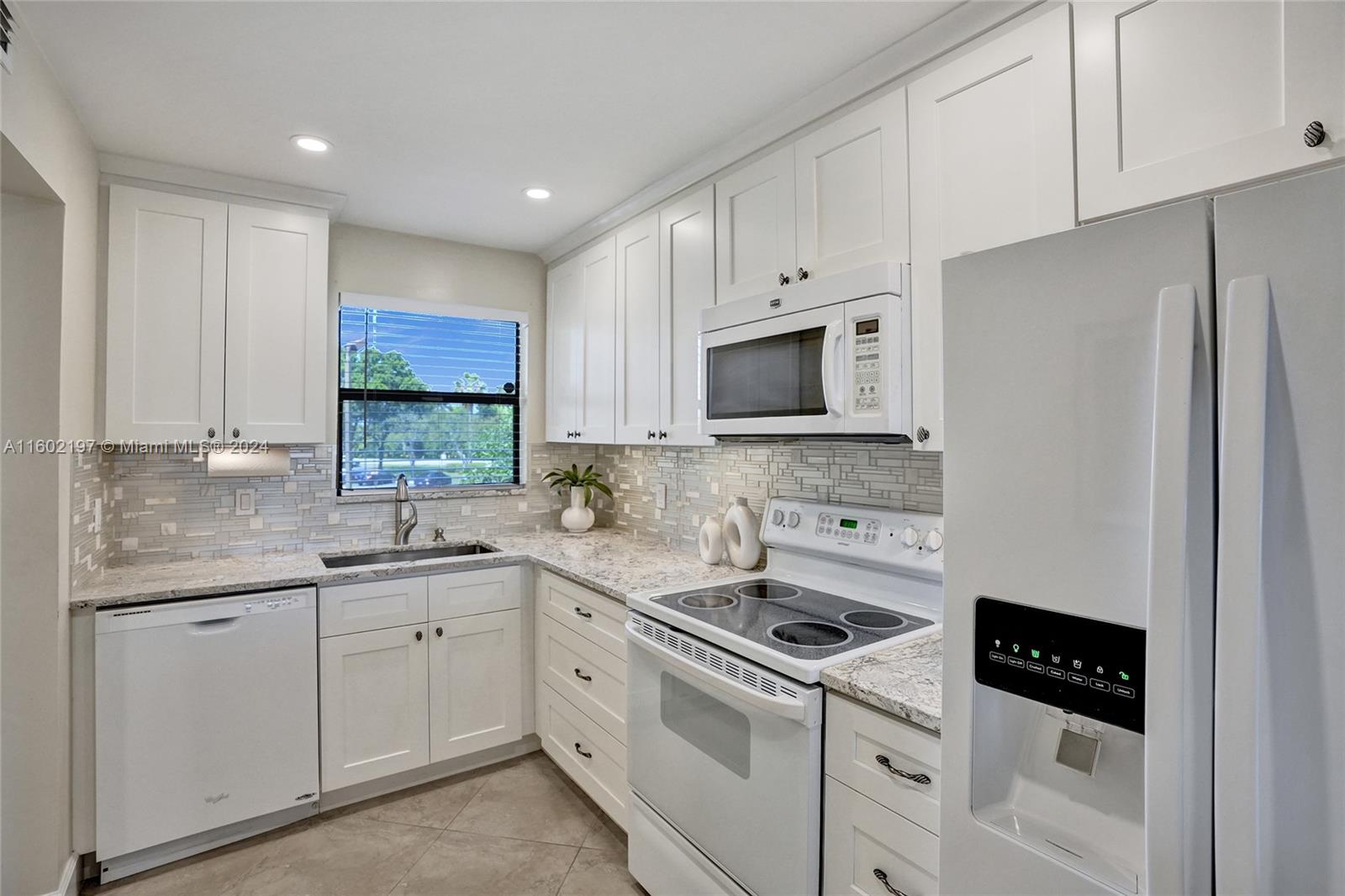 4640 W Lucerne Lakes Blvd W # 203