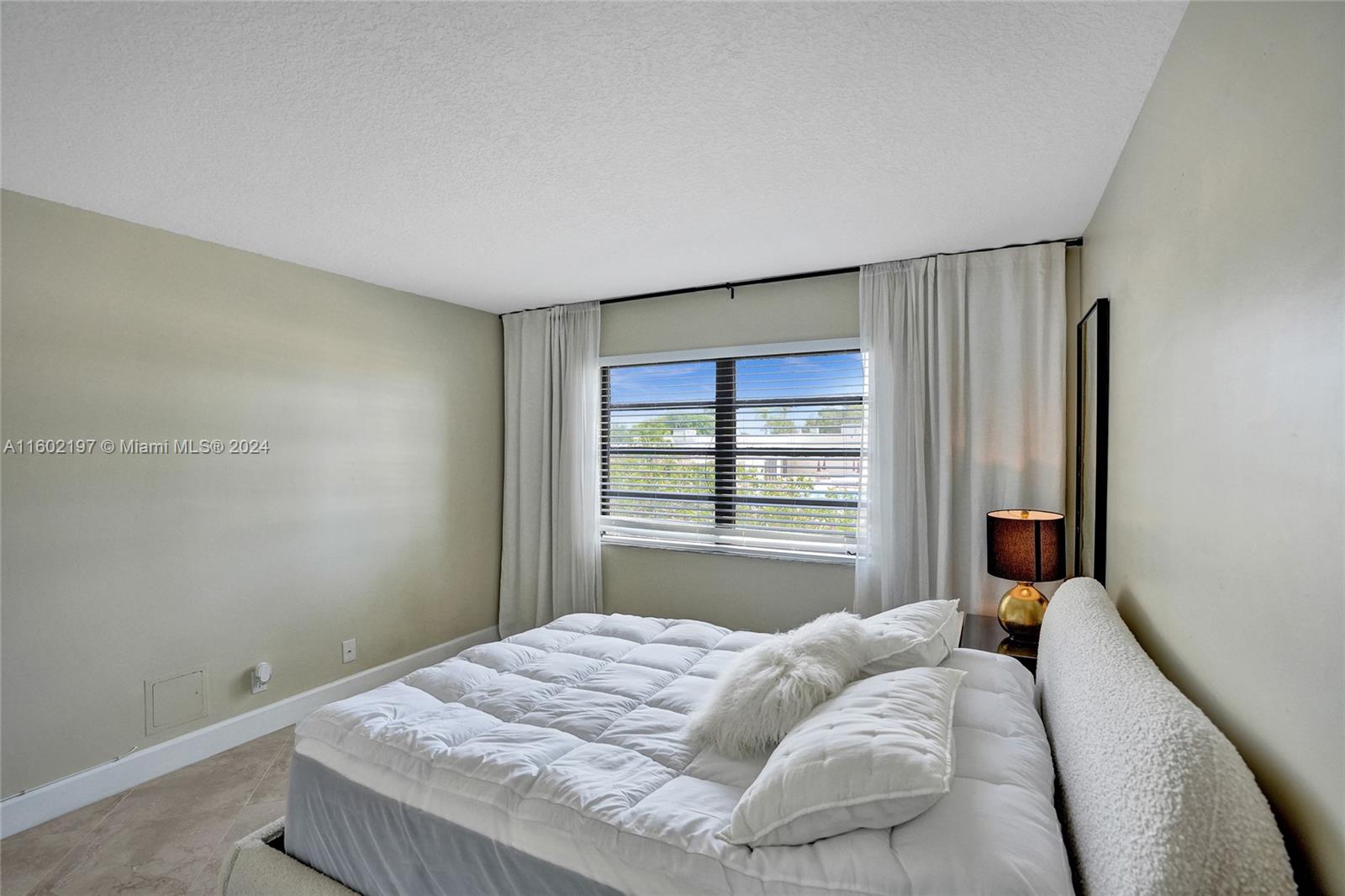 4640 W Lucerne Lakes Blvd W # 203