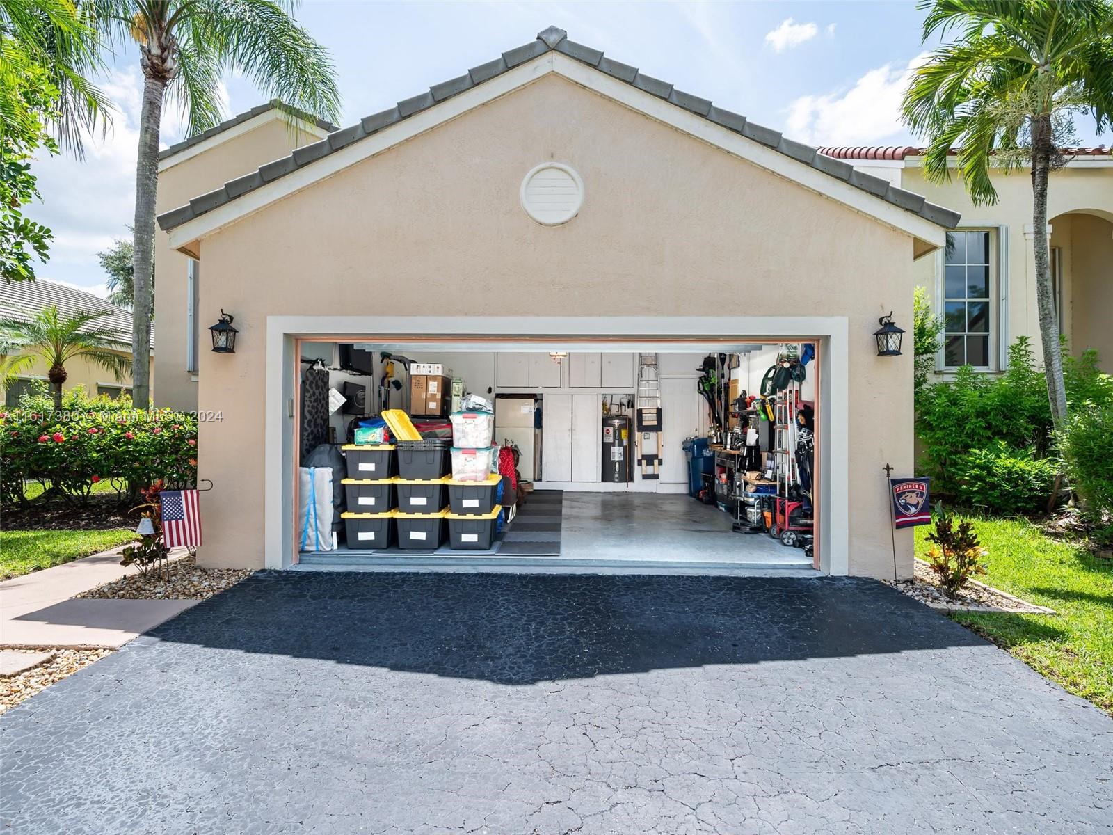 124 W Bayridge Dr